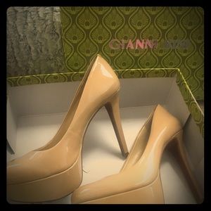 Tan patent leather heels! Super cute